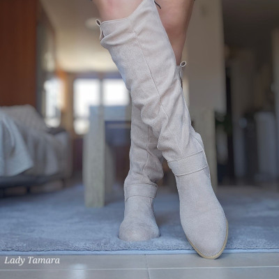 Beige Stiefel - kniehoch