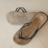 Abgelatschte Leder-Flip-Flops