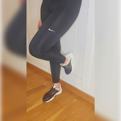 Sportleggings mit transparenten Details
